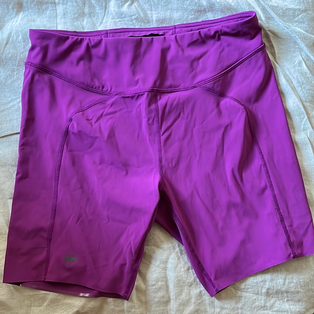 Janji Women’s Groundwork Pace Shorts 7” Inseam - Orchid Large